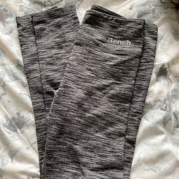 size xs women’s bench legging